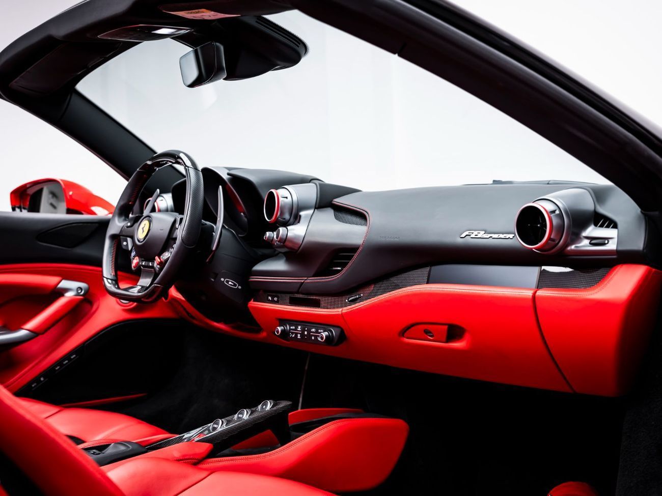 فيراري ف ٨ سبيدر 3.9T V8