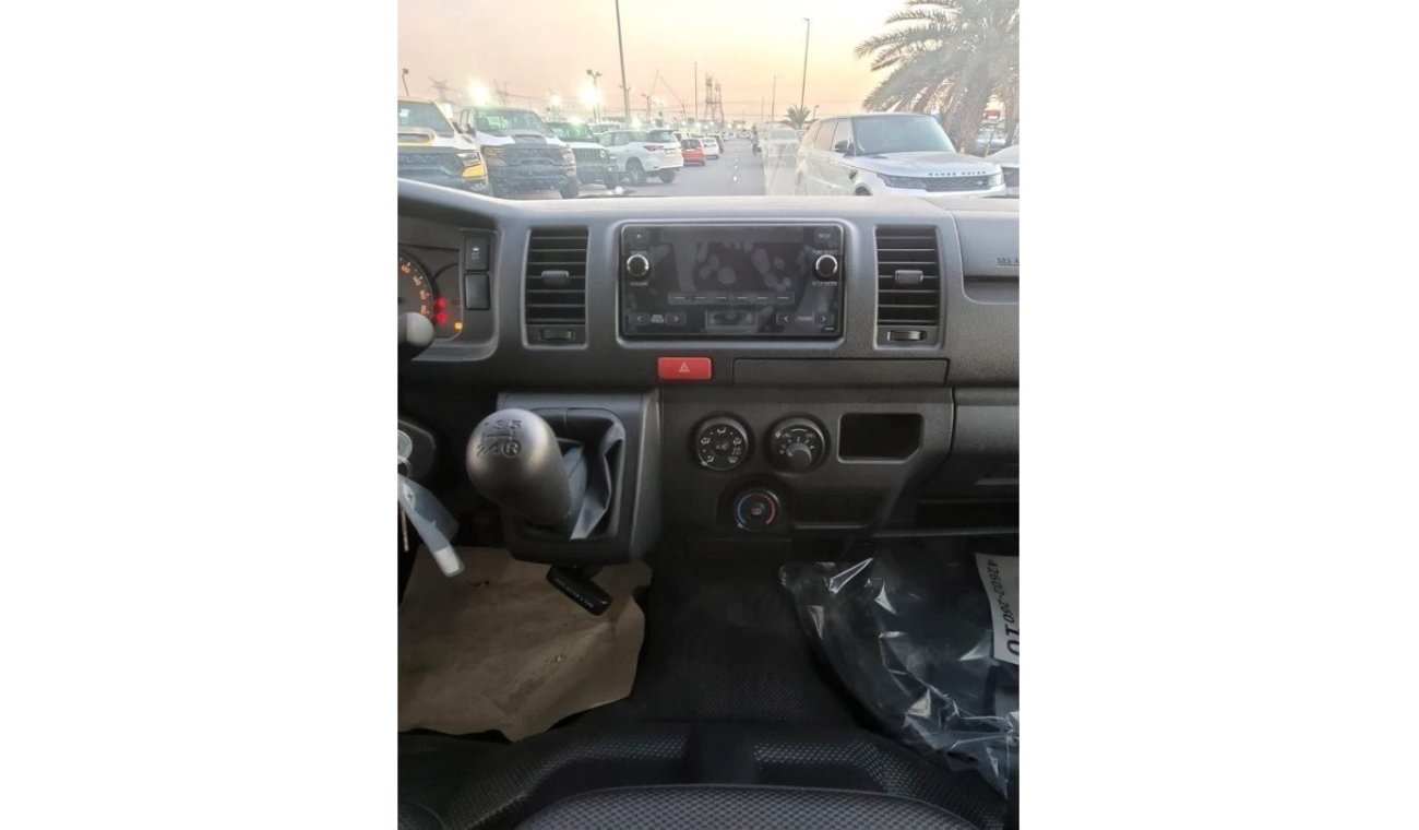 تويوتا هاياس 2023 TOYOTA HIACE 2.7L CARGO STANDARD ROOF