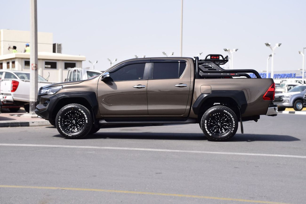 تويوتا هيلوكس 4X4 Diesel 2.8L RHD (Export Only)