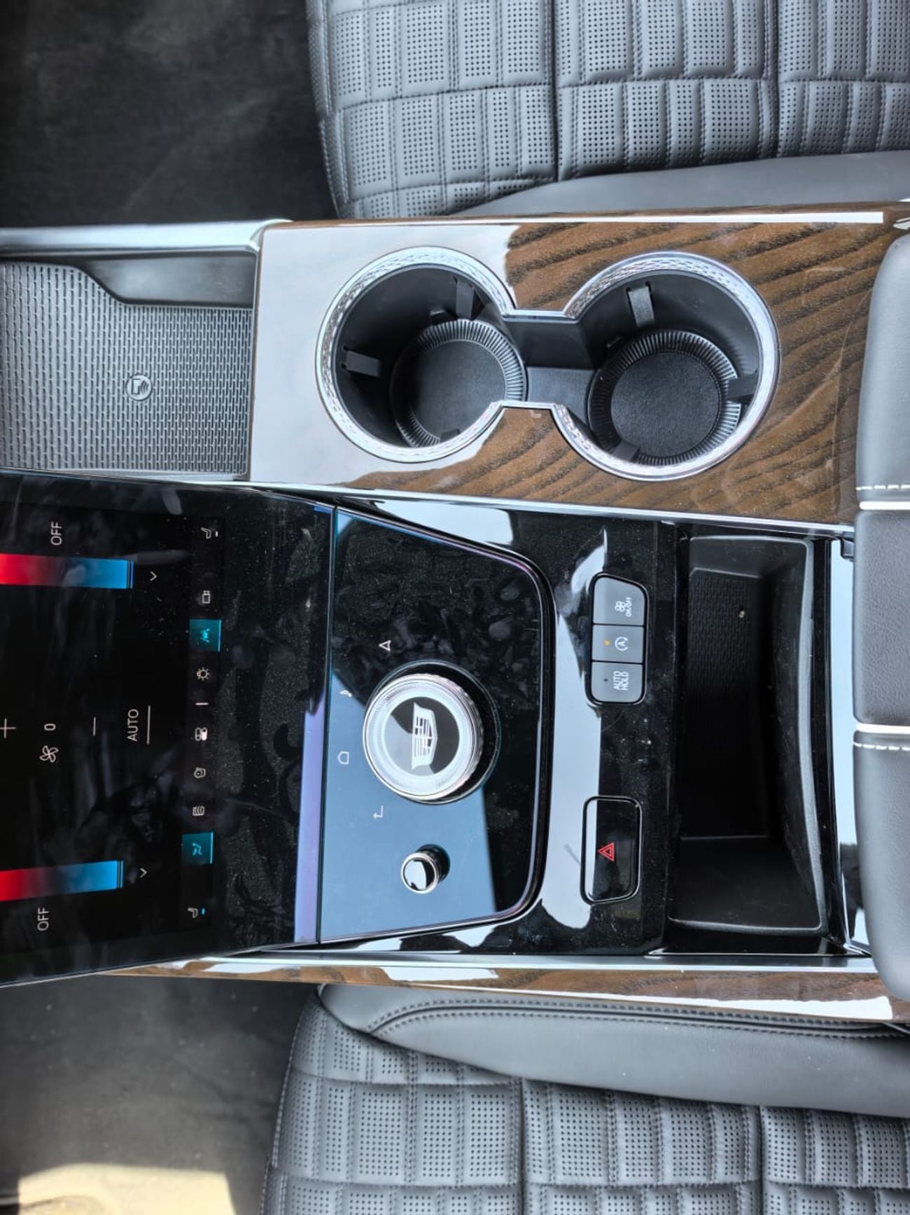 Cadillac Escalade ESV(Long)Sport Platinum Onyx Black Pkg | Fridge | 545k for local registration