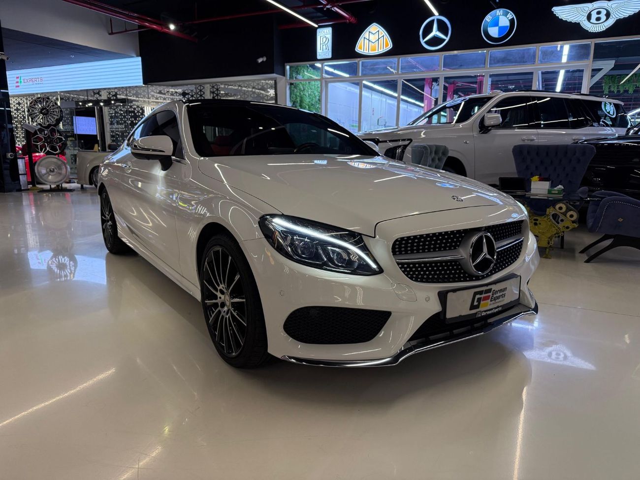 مرسيدس بنز C 200 كوبيه 2017 Mercedes-Benz C200 Coupe - GCC - Low Mileage - Good Condition