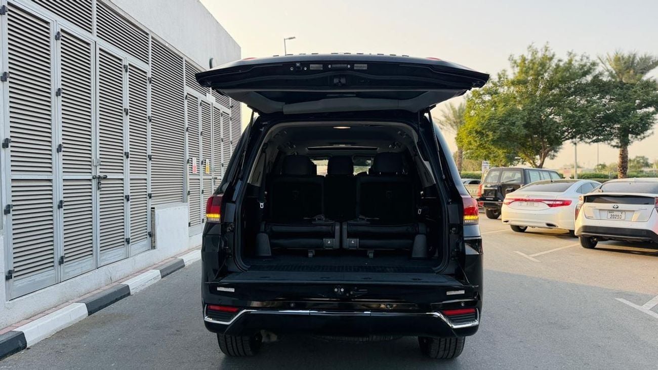 Toyota Land Cruiser SAHARA | MODIFIED TO LC300 | SUNROOF | PUSH START | POWER & MEMORY SEATS | 4.5L DIESEL | AUTO | COOL