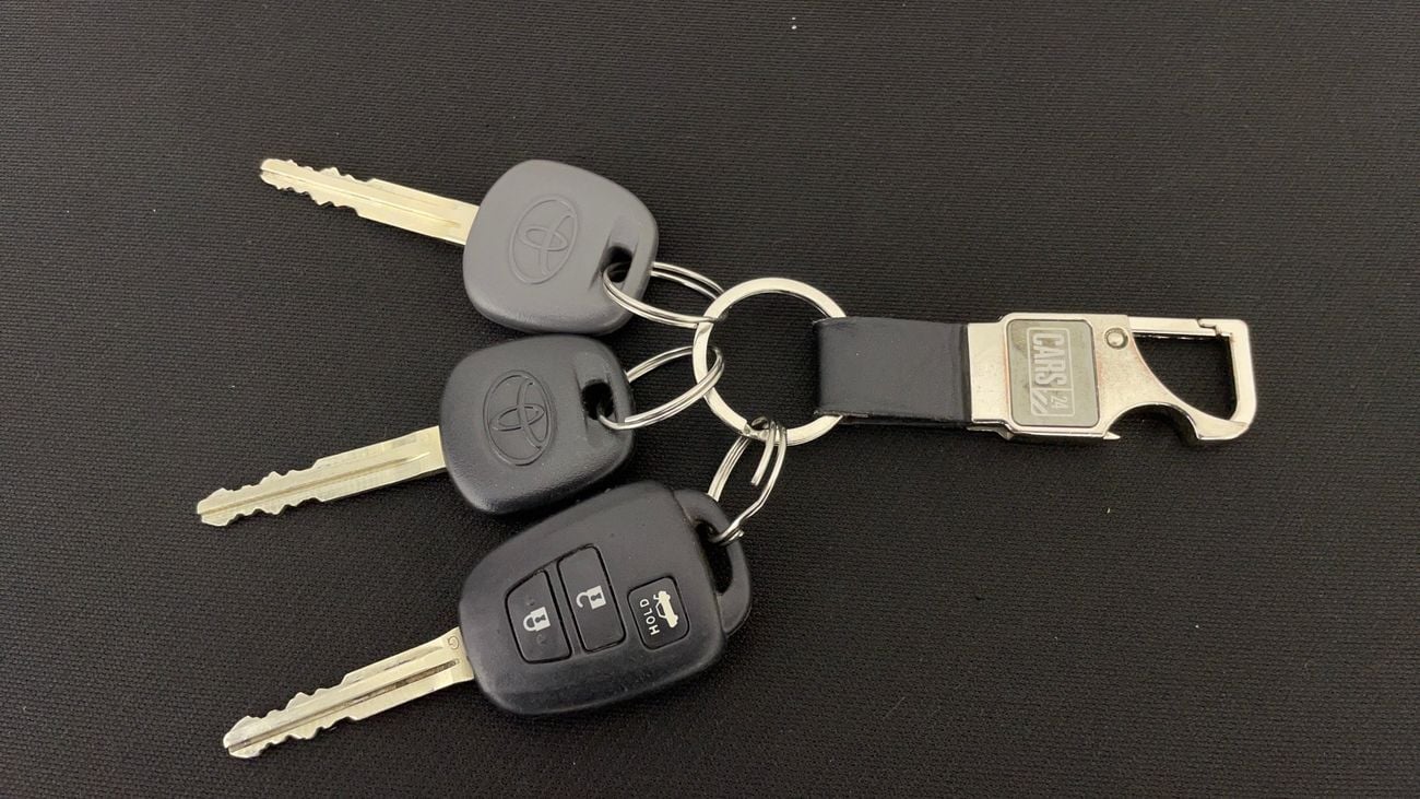 تويوتا يارس SE 1.5 | بدون دفعة مقدمة | اختبار القيادة في المنزل