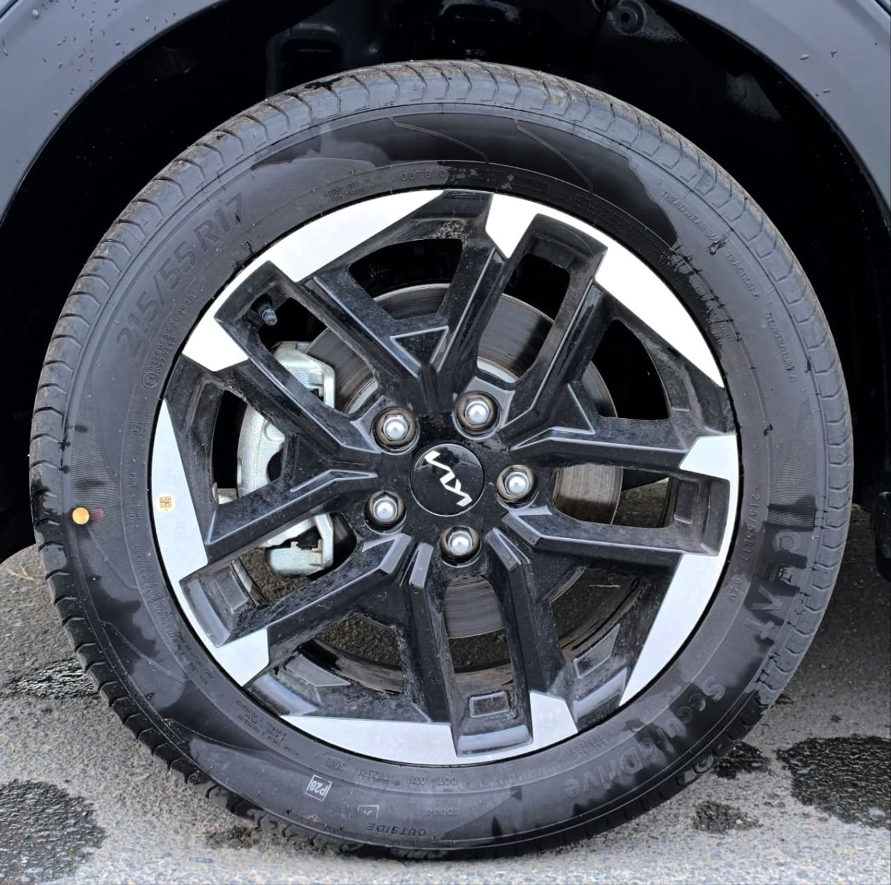 Kia Carens 1.5L Mid Option GCC Specs 7 Seater 2026 Model Brand New