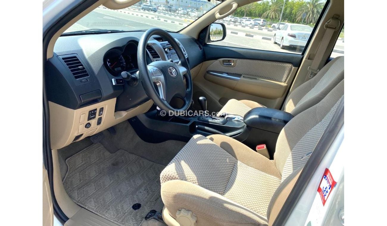 Toyota Fortuner 2014 EXR Gulf specs low mileage agency service history 4x4 drive