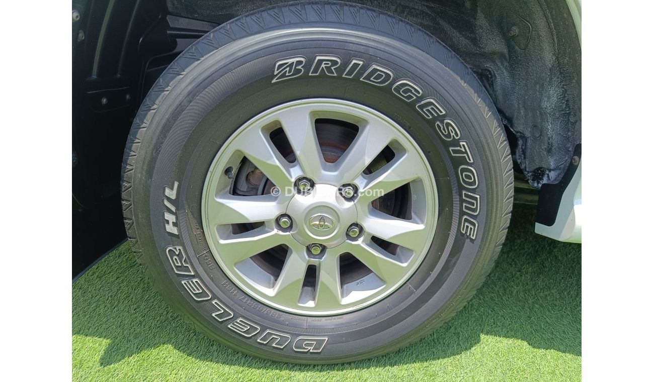 تويوتا لاند كروزر car in excellent condition with no accidents