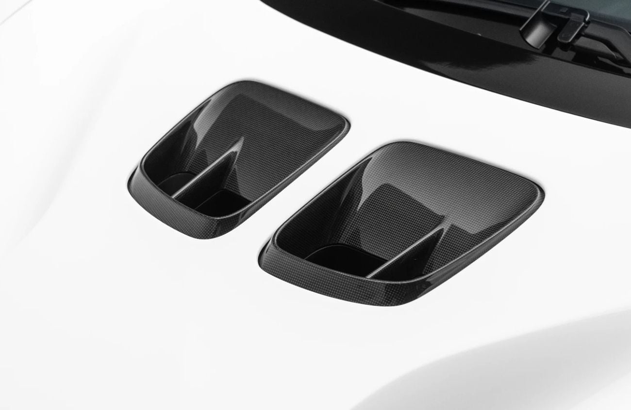 فيراري SF90 ستراديل سترادالي 4.0-liter twin-turbocharged V8 engine + 3 electric motors | Warranty