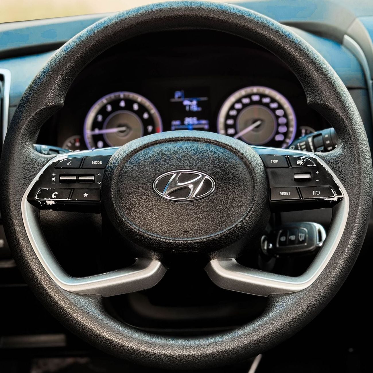Hyundai Creta Base 1.6L Hyundai Creta 2023  GCC 1.6L , accident-free, in excellent condition 706 P.M