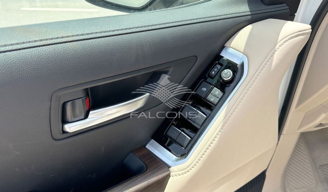 Toyota Land Cruiser 300 4.0L S W GX-R AT