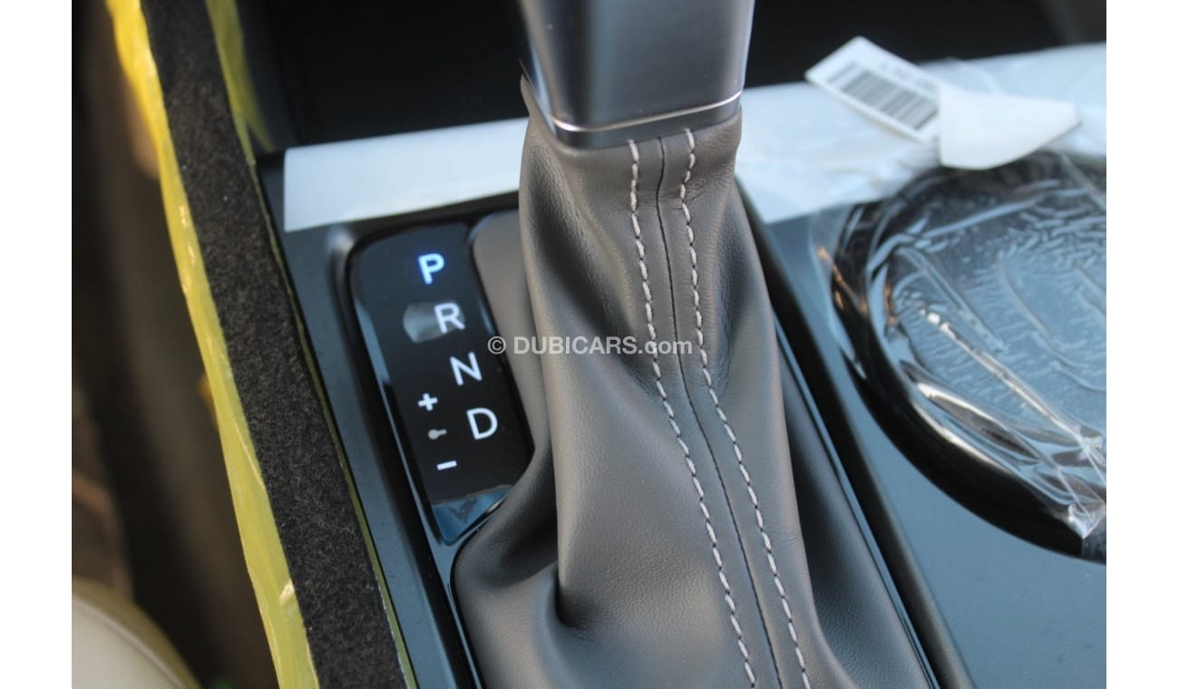 Hyundai Sonata Medium option 2.5 L   Rims 17