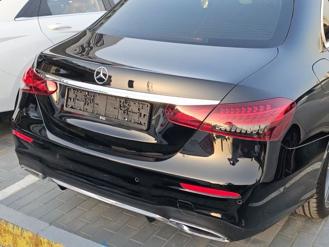 Mercedes-Benz E-Class PREMIUM, миниатюра 28