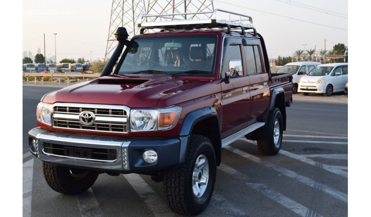 تويوتا لاند كروزر بيك آب Toyota Landcruiser double cabin pick up model 2019 car very clean and good condition