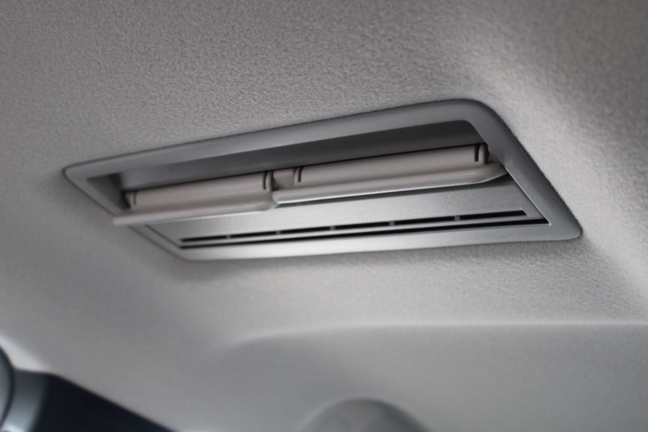 Mitsubishi L200 MITISUBISHI L200 2.4L DIESEL DOUBLE CAB 4WD GLS MANUAL