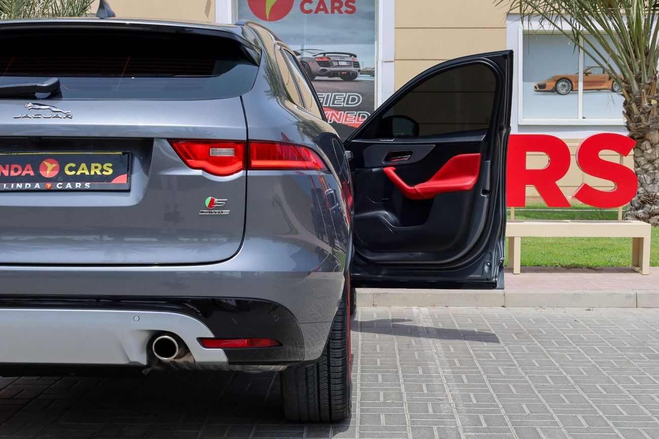 Jaguar F Pace Jaguar F-Pace S 2020 GCC under Warranty with Flexible Down-Payment.