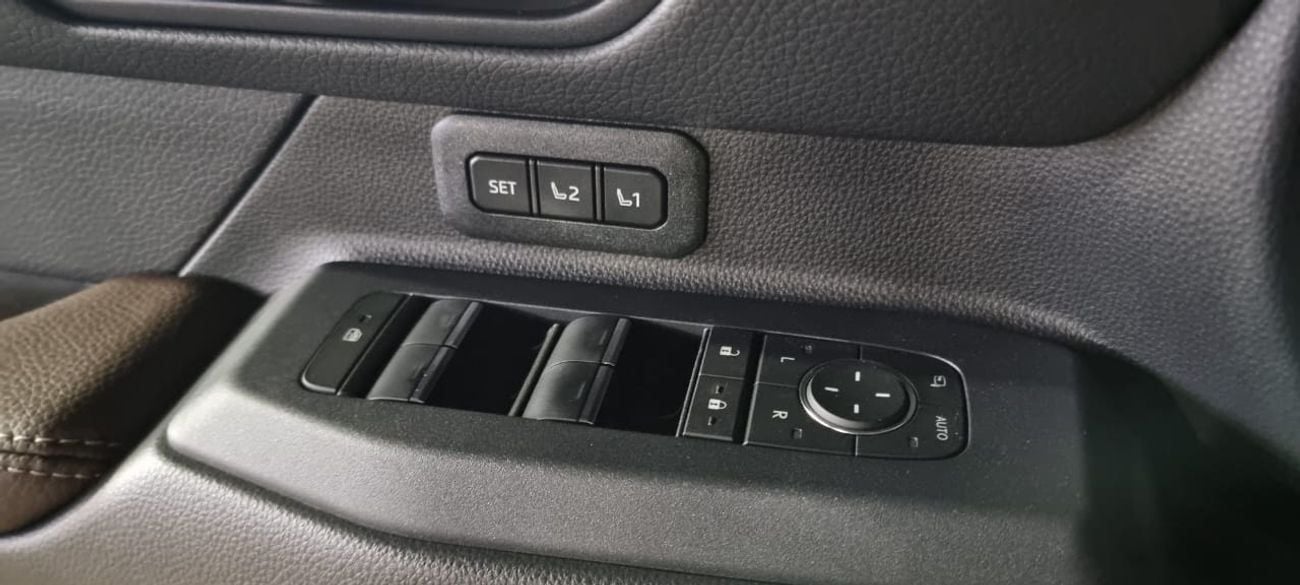 Toyota Prado TOYOTA PRADO 2.4L PETROL LUXURY EDITION MY2025