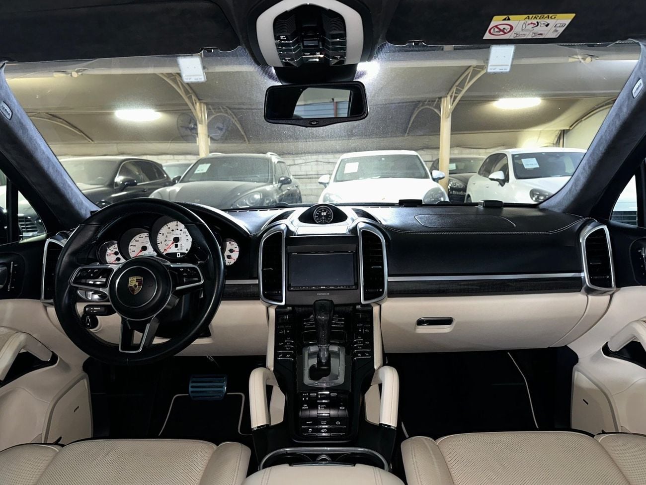 Porsche Cayenne TURBO S | CABRON INTERIOR PACKAGE | PORSCHE SPORTS EXHAUST SYSTEM | SUNROOF