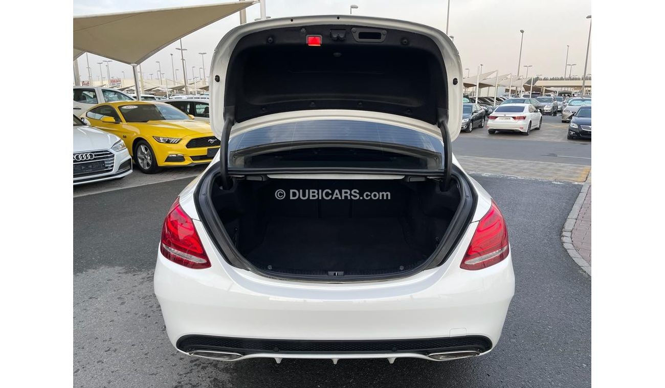 Mercedes-Benz C 300 Std Mercedes C300_Canadian_2015_Excellent_Condition _Full option