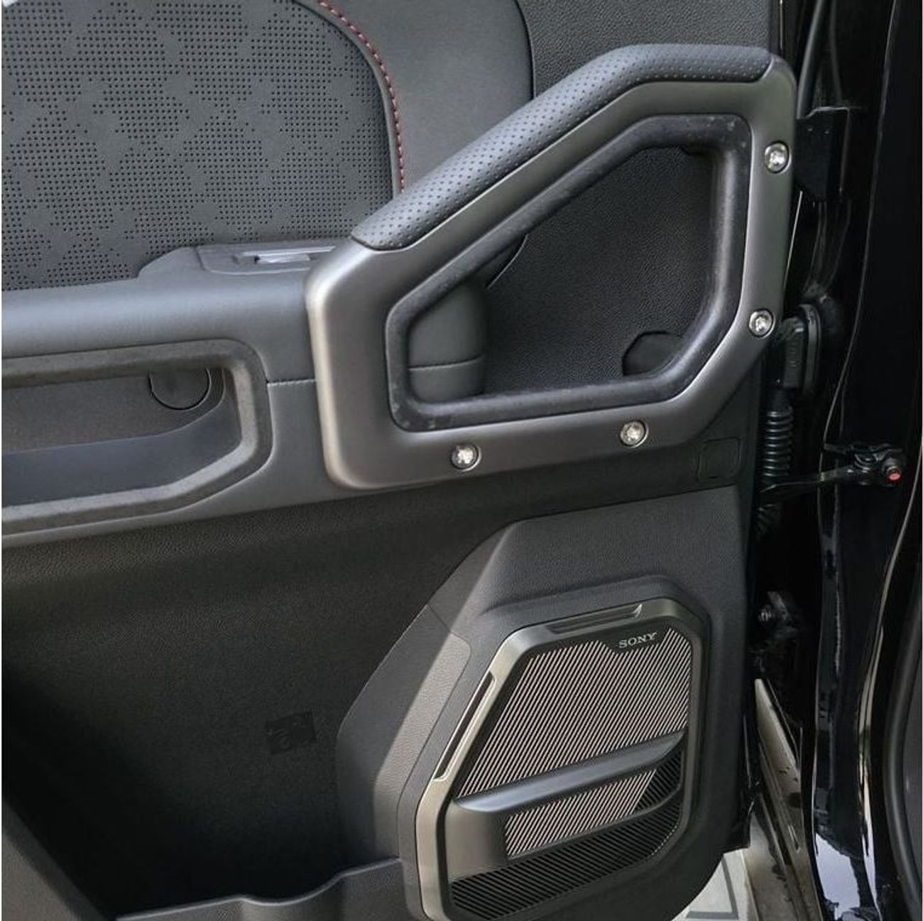 Jetour T2 2024 Jetour T2 2.0L turbo 8 Speed AT Full option