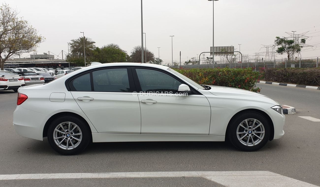 BMW 316i i 2015 FULL SERVICE HISTORY GCC SPECS