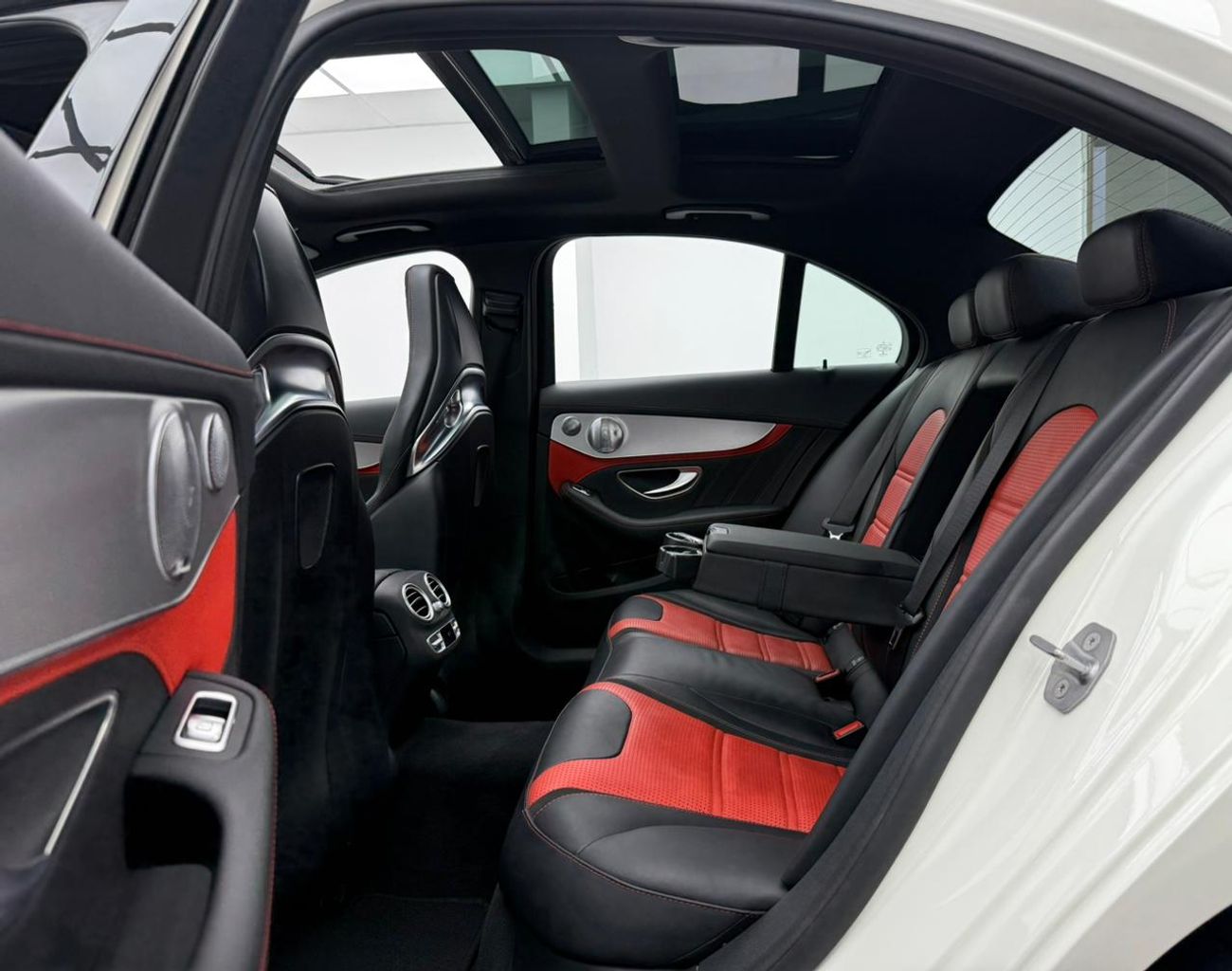 Mercedes-Benz C 63 S 2019 Mercedes Benz C63 S AMG, Warranty, Full Service History, Carbon Fiber Package, Full Option, GCC