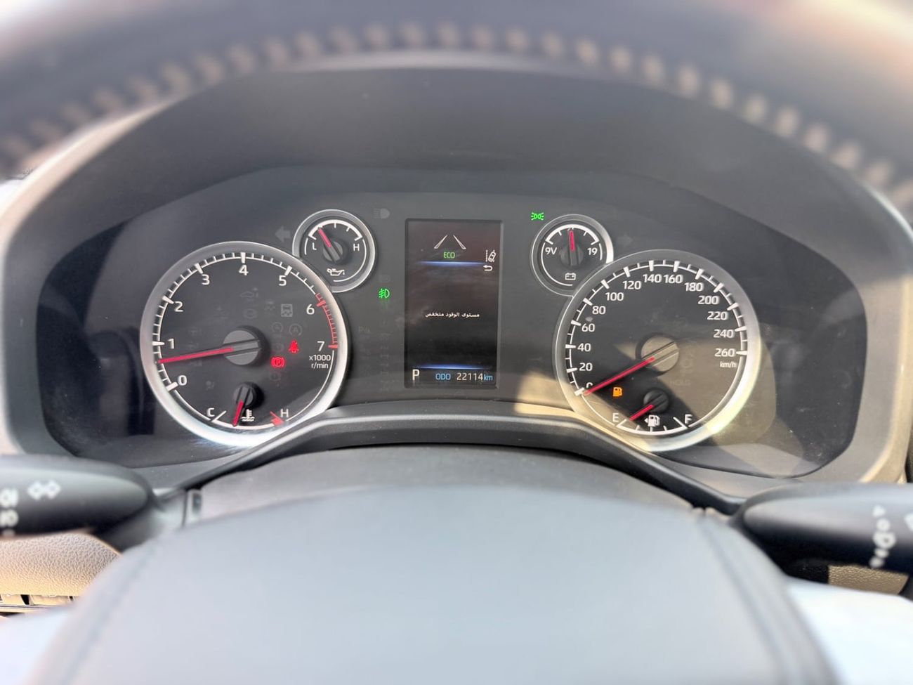 تويوتا لاند كروزر VXR تويوتا لاندكروزر LC300 SUV، محرك بنزين ثنائي التوربو سعة 3.5 لتر، 7 مقاعد، 5 أبواب، لون خارجي أسود، 