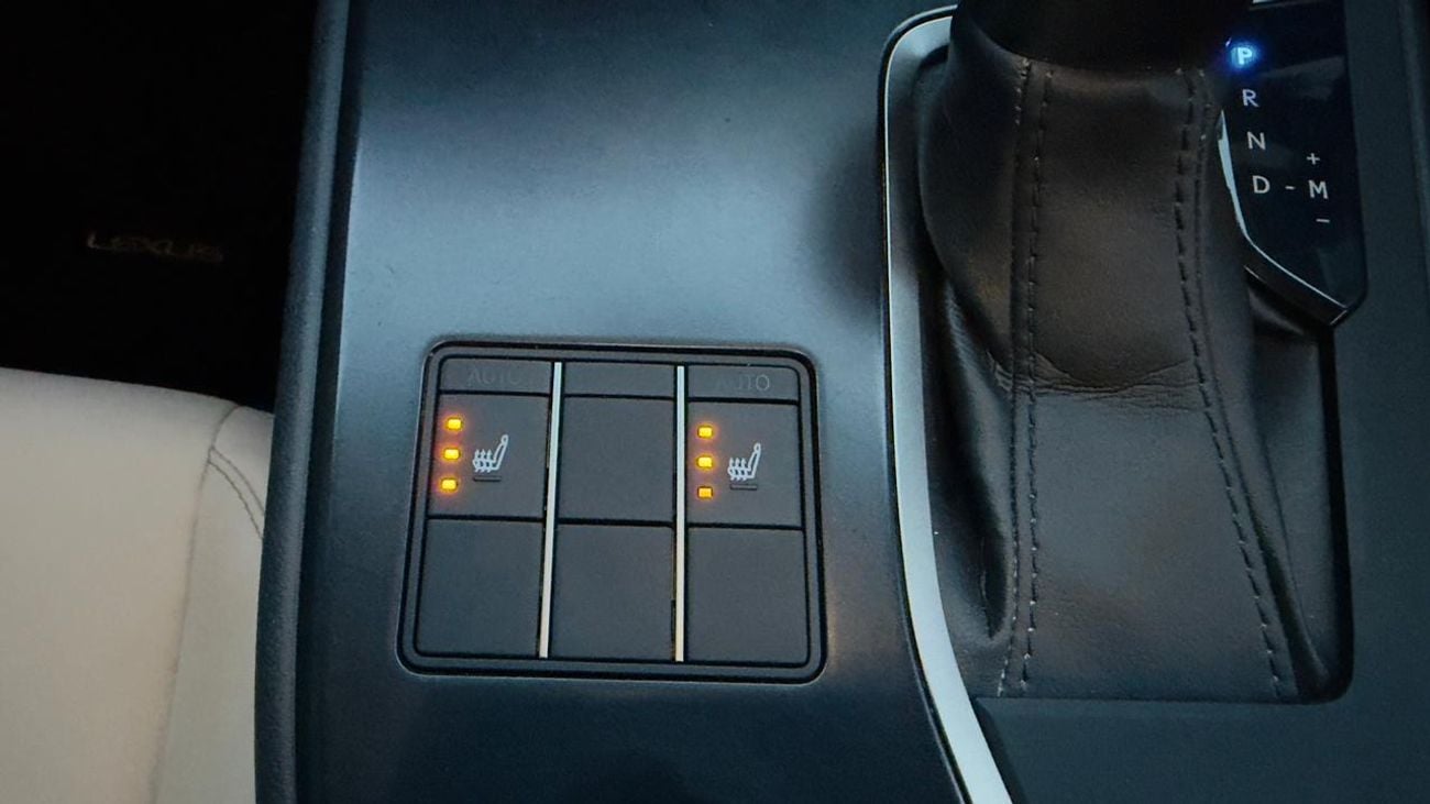 لكزس UX 200 PUSH START | LEATHER SEATS | AT | 2.0L PETROL | BACK CAMERA | ELECTRIC HEATED & POWER SEATS | 2023