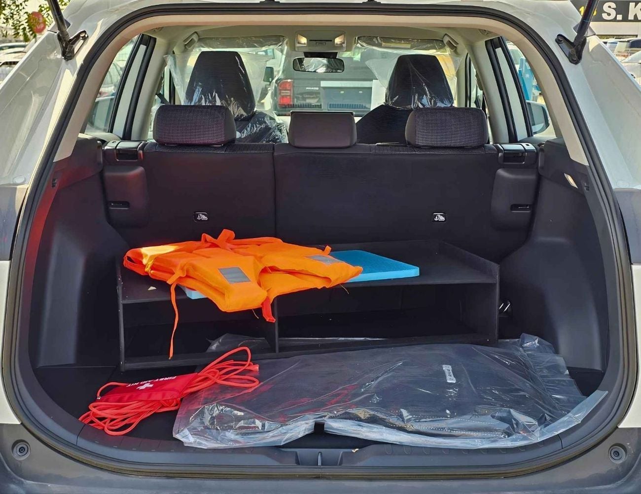 تويوتا راف ٤ CVT CITY VERSION / BASIC / 2.0L PETROL V4 / CHINESE SPECE (CODE#RVPB)