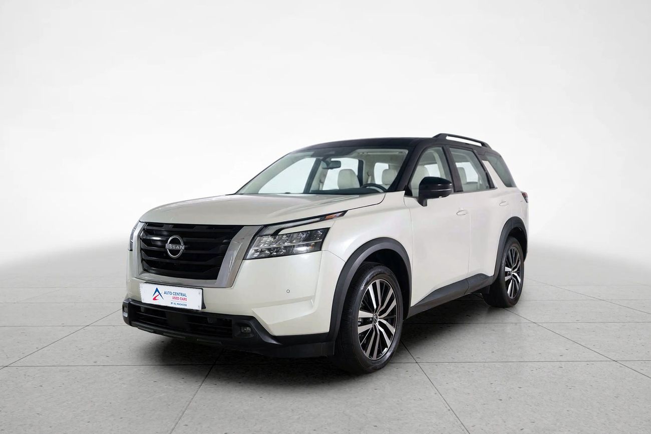 Nissan Pathfinder SV 3.5