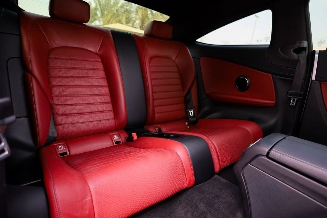 مرسيدس بنز C 200 كوبيه Mercedes-Benz C200 Coupe AMG Pack 2018 GCC under Warranty with Flexible Down-Payment.