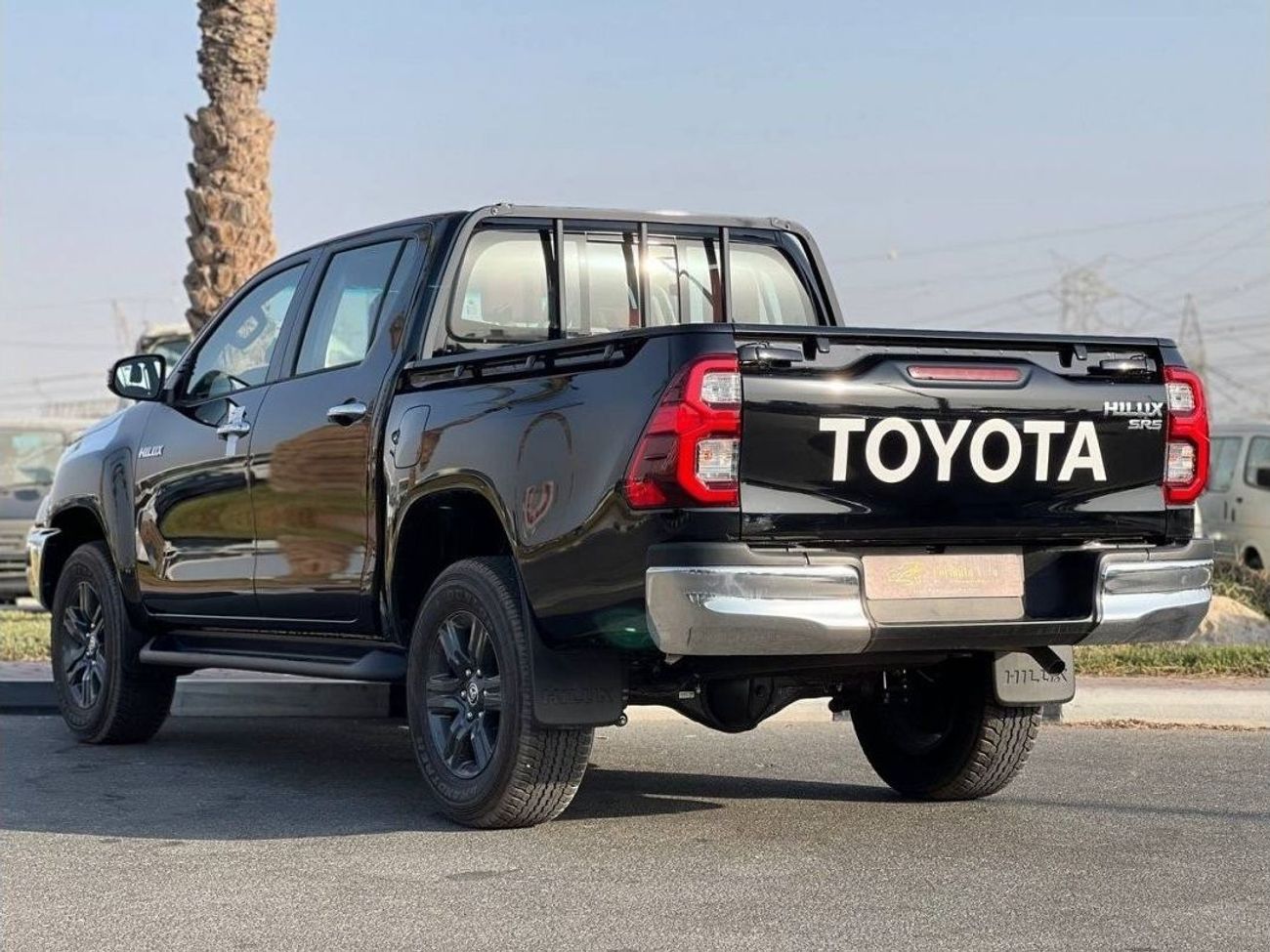 Toyota Hilux 2.7L PTR A/T // 2024 // MID HIGH OPTION WITH  SEATS VENTILATION , LED LIGHT , POWER WINDOWS // SPECI