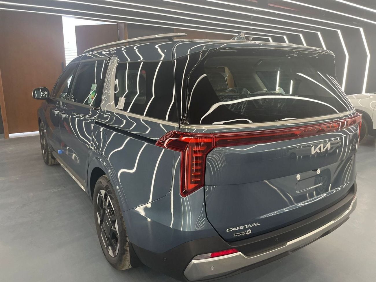 كيا كارنيفال EX DLX 2026 Kia Carnival 3.5L AT Petrol
