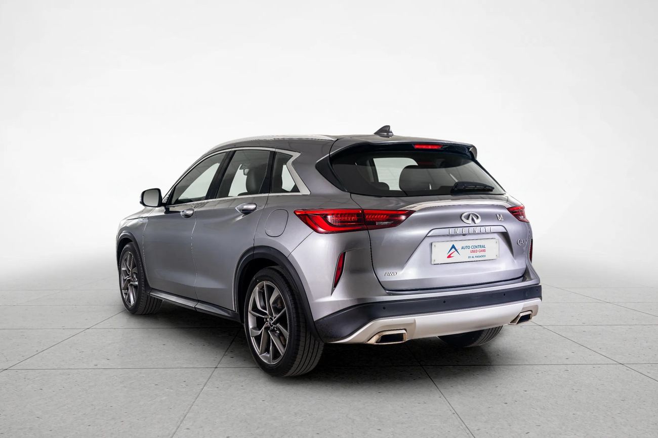 Infiniti QX50 LUXE 2.0