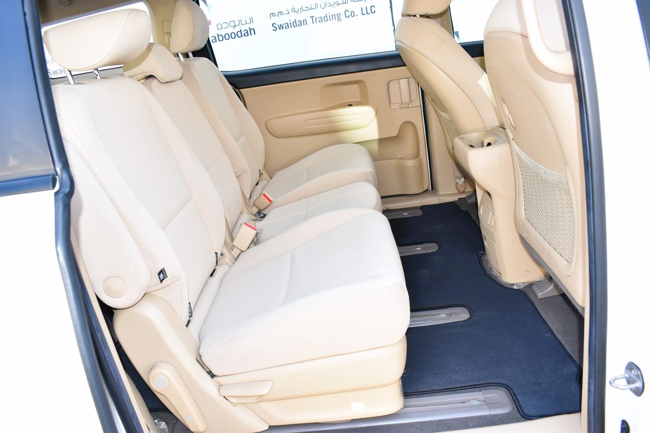 كيا كارنيفال AED 1359 PM | GRAND 3.3L LX V6 GCC DEALER WARRANTY