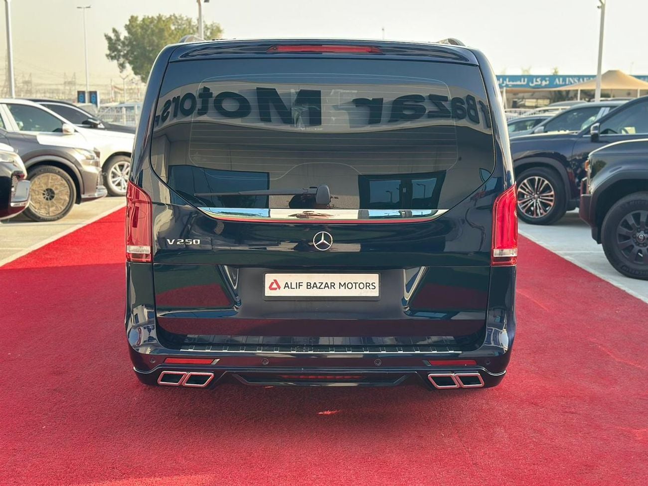 Mercedes-Benz V 250 Std 2.1L Mercedes Benz V250 VIP GCC