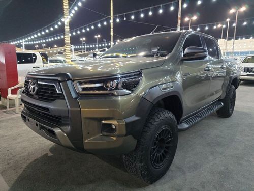 Toyota Hilux Adventure 4.0L TOYOTA HILUX ADVENTURE 2021 GCC V6 ENGINE 4.0L clean car no any work required just bu
