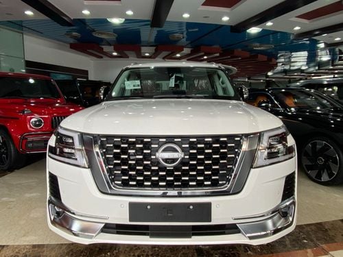 Nissan Patrol LE Platinum 5.6L BRAND NEW GCC SPEC UNDER WARRANTY