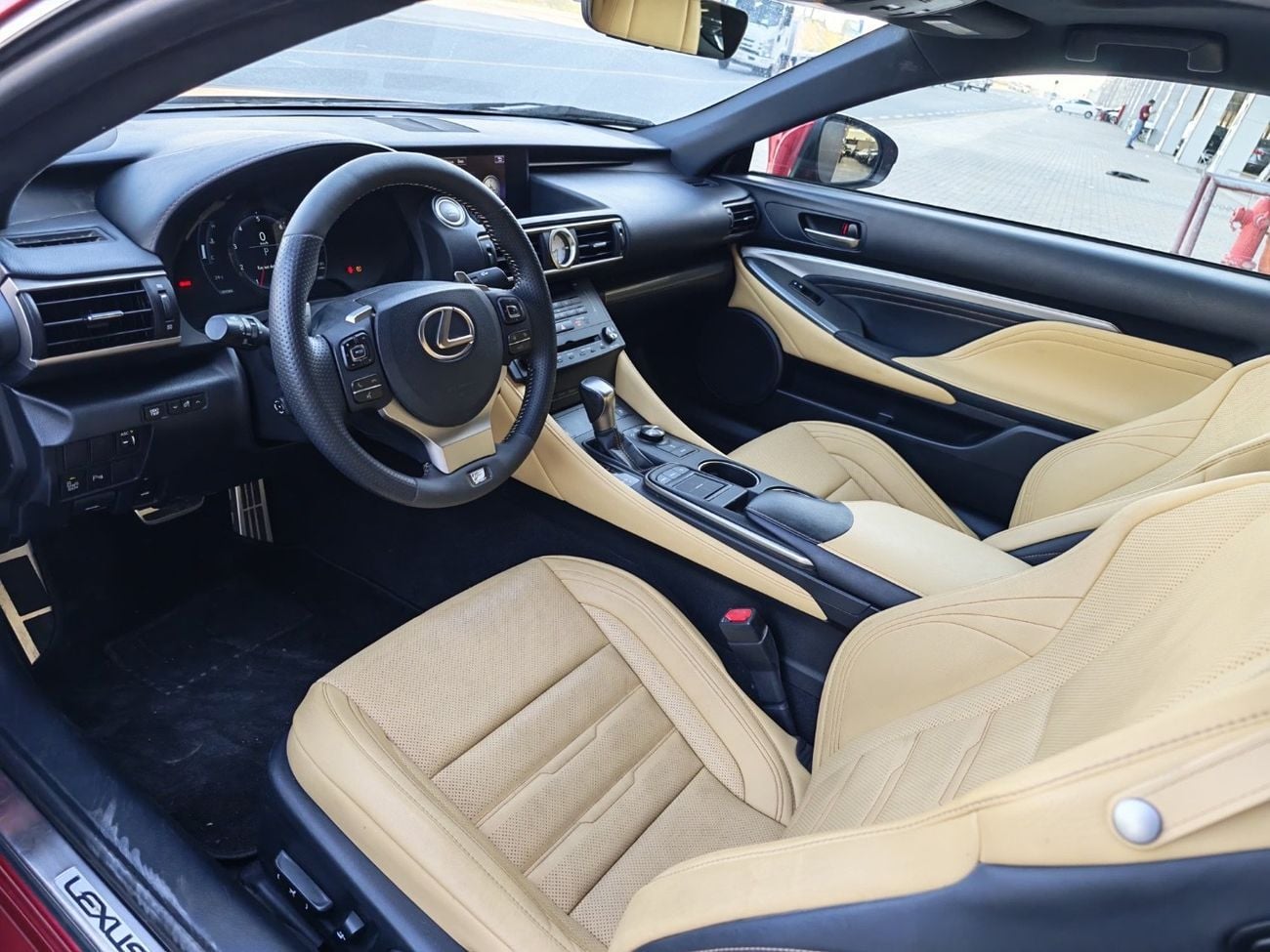 Lexus RC350 F Sport 3.5L 3.5L V6 / F-SPORT / ELECTRONIC CLUSTER / COOLING AND HEATING SEATS / MOUSE / BIG SCREEN