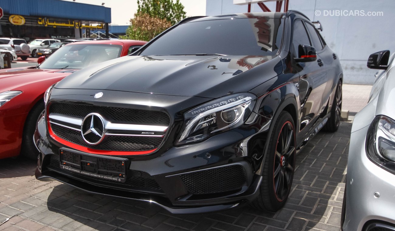 Mercedes-Benz GLA 45 4-Matic / AMG