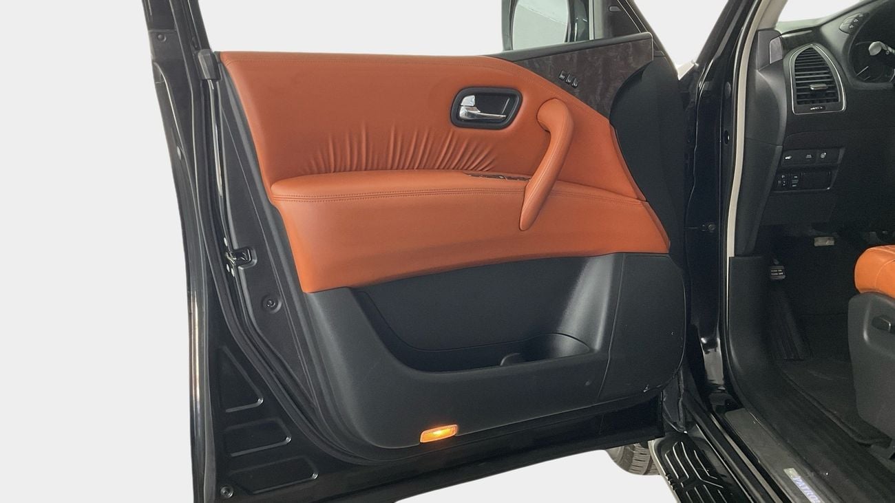 نيسان باترول SE Platinum City | شامل الضمان | 0 ﺪﻔﻋﺓ ﺃﻮﻟﻯ