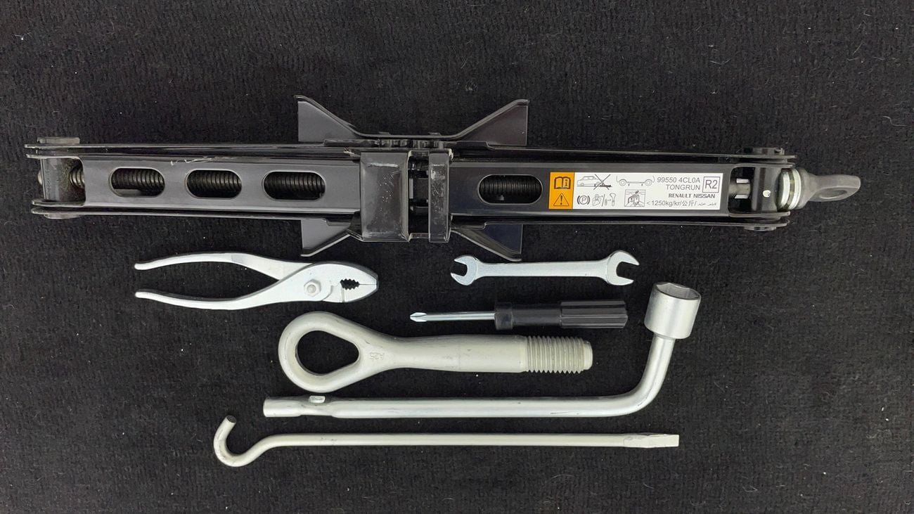 Nissan XTrail S 2.5 | Zero Down Payment | Free Home Test Drive