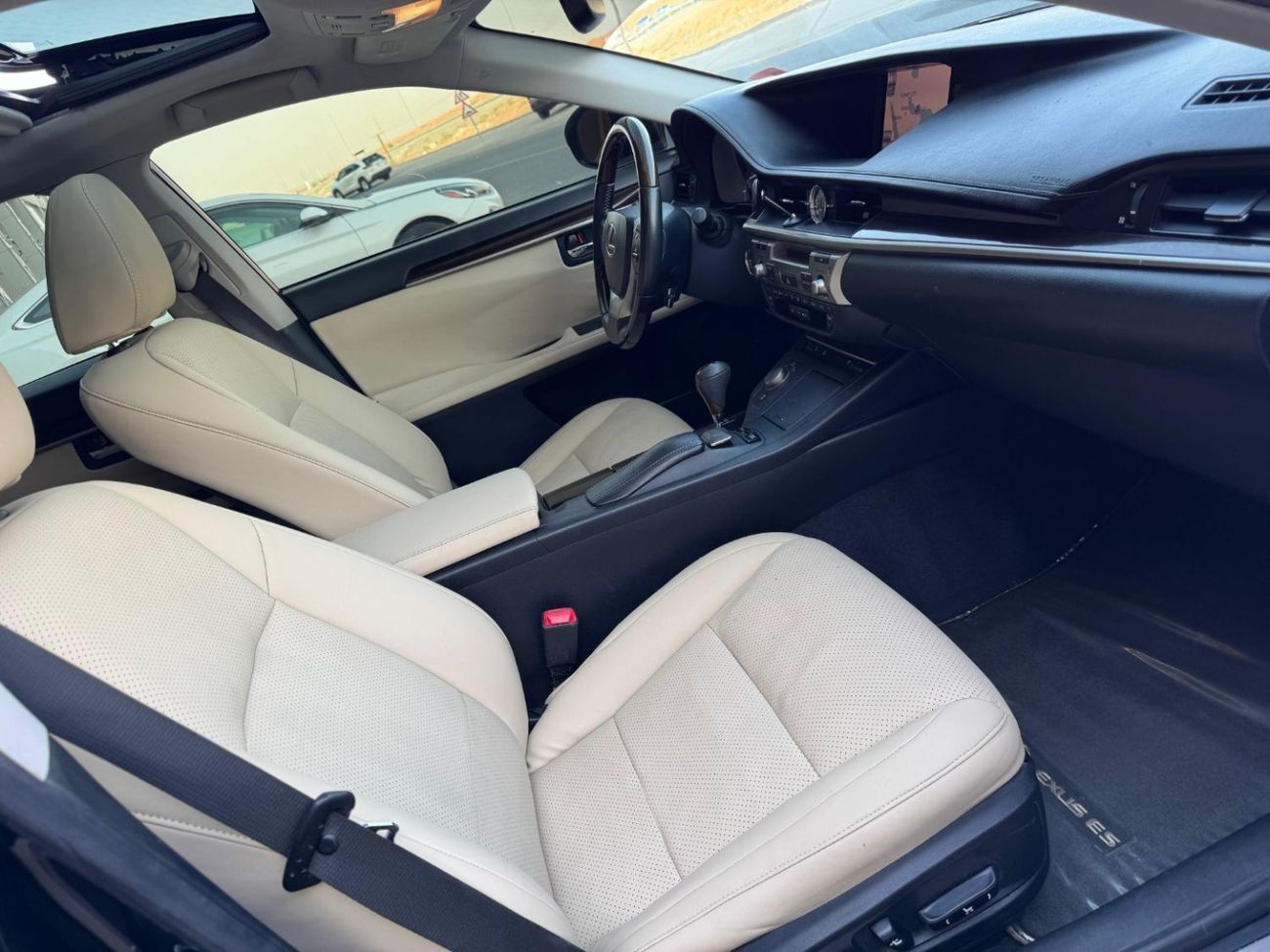 Lexus ES350 Platinum 3.5L V6 / قابل للتصدير لسوريا /  FULL OPTION / PARKING SENSORS / BLIND SPOTS / IN PERFECT C