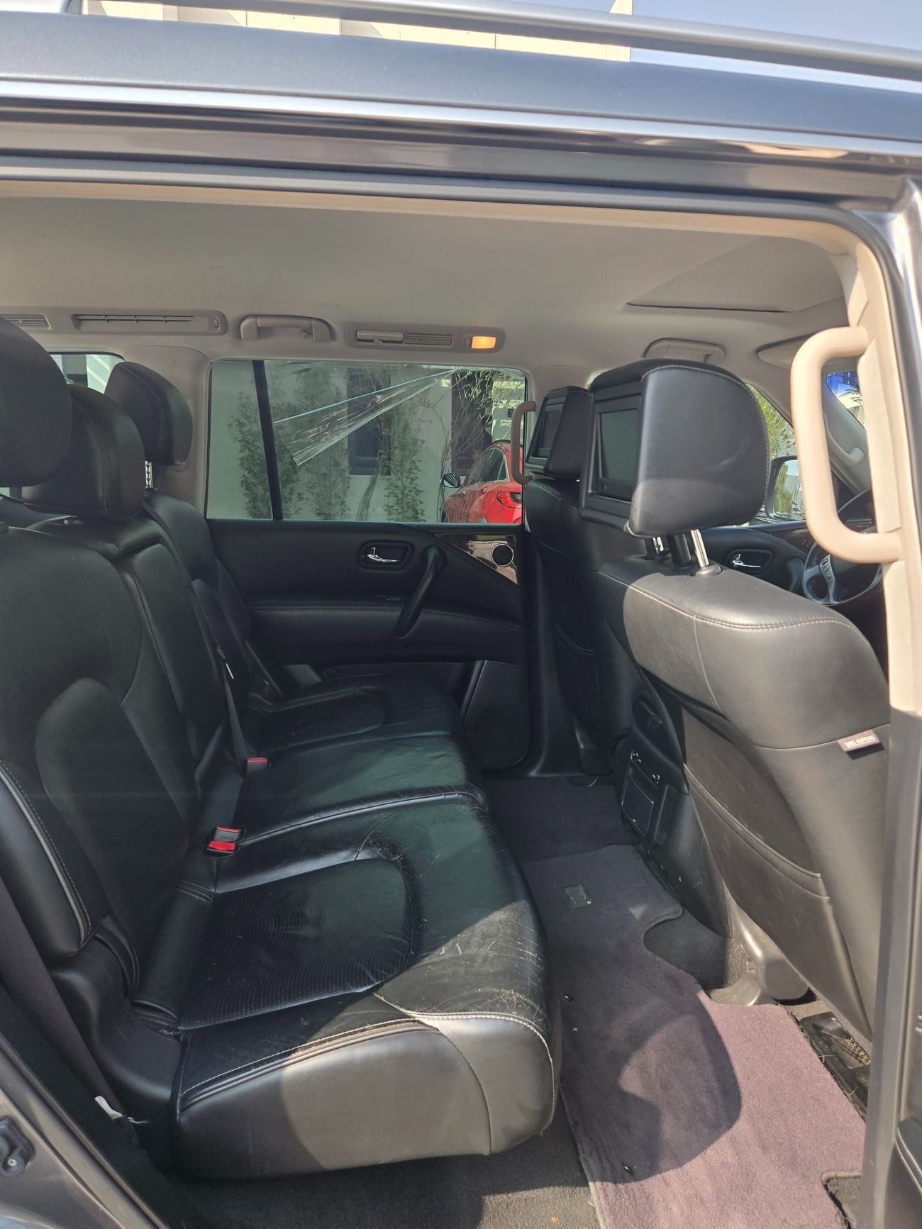 إنفينيتي QX80 لاكجوري LUXURY