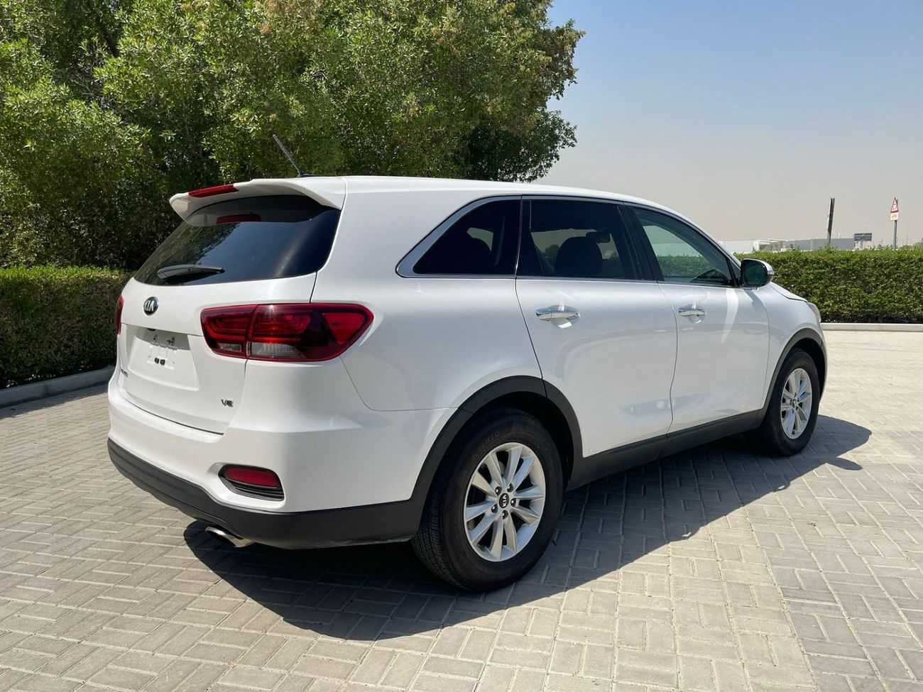 كيا سورينتو متوسط المواصفات