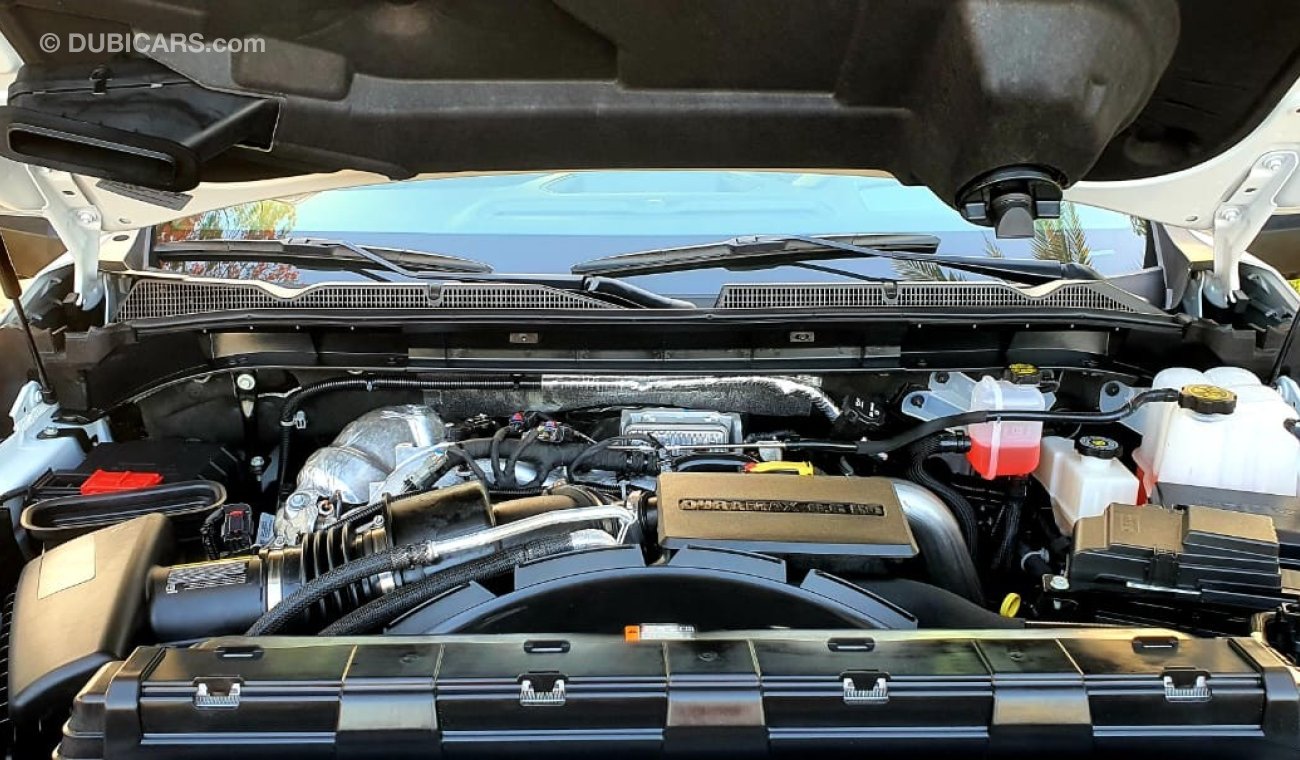 GMC Sierra Denali DURAMAX 6.6L DIESEL ENGINE