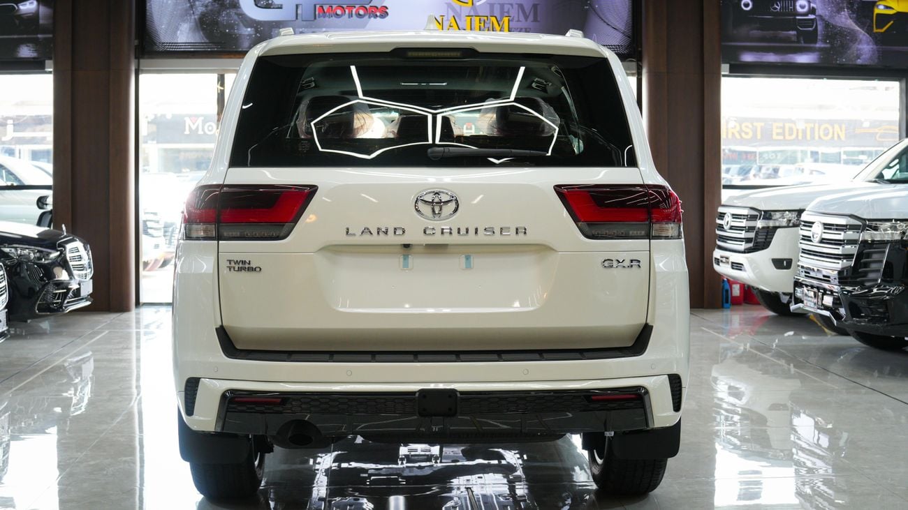 Toyota Land Cruiser GXR 3.5 L V6