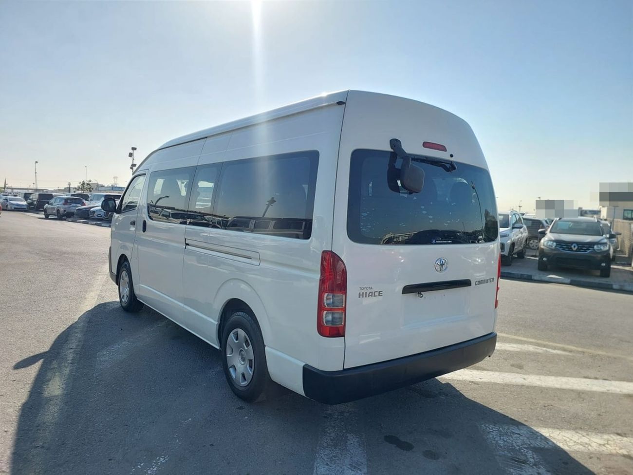 Toyota Hiace TOYOTA HIACE COMMUTER VAN RHD 2012 MODEL 3.0 L DIESEL AUTOMATIC(PM13847)
