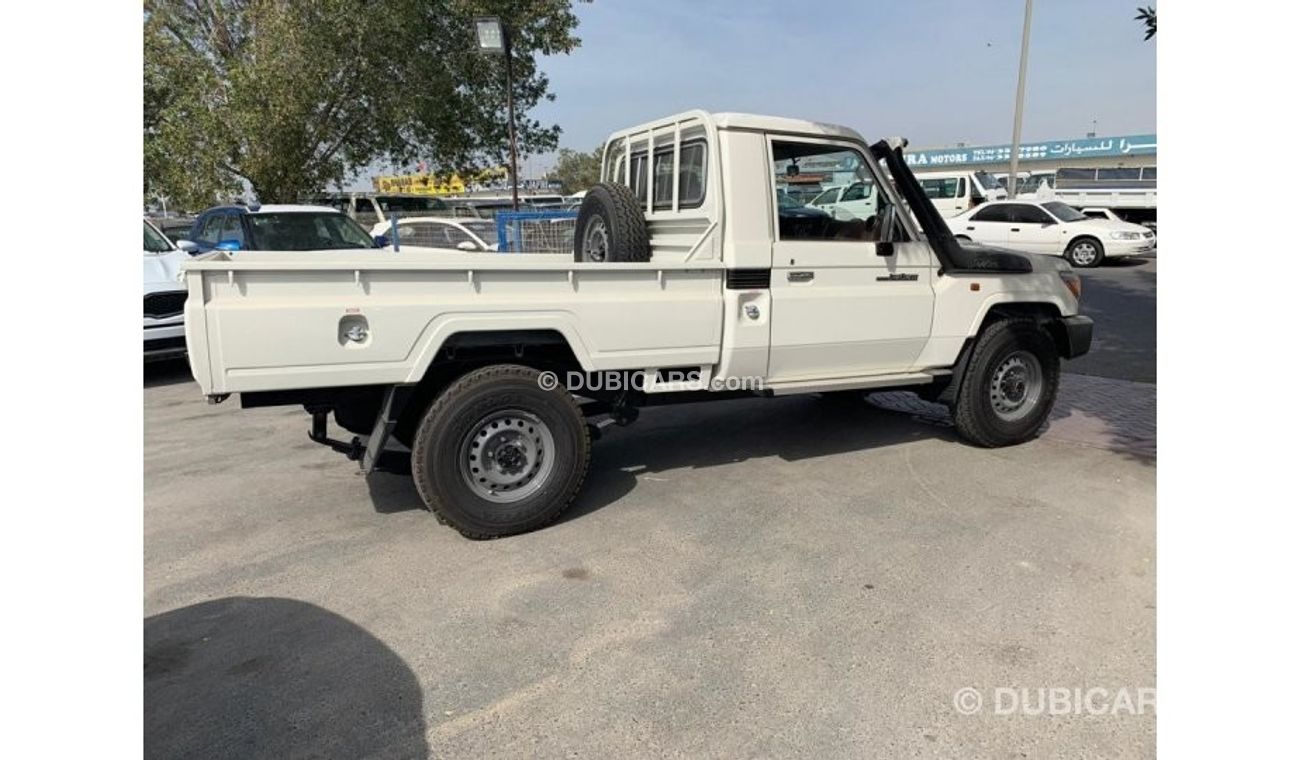 Toyota Land Cruiser Pick Up Single Cab v8  Diesel 4x4 Manual