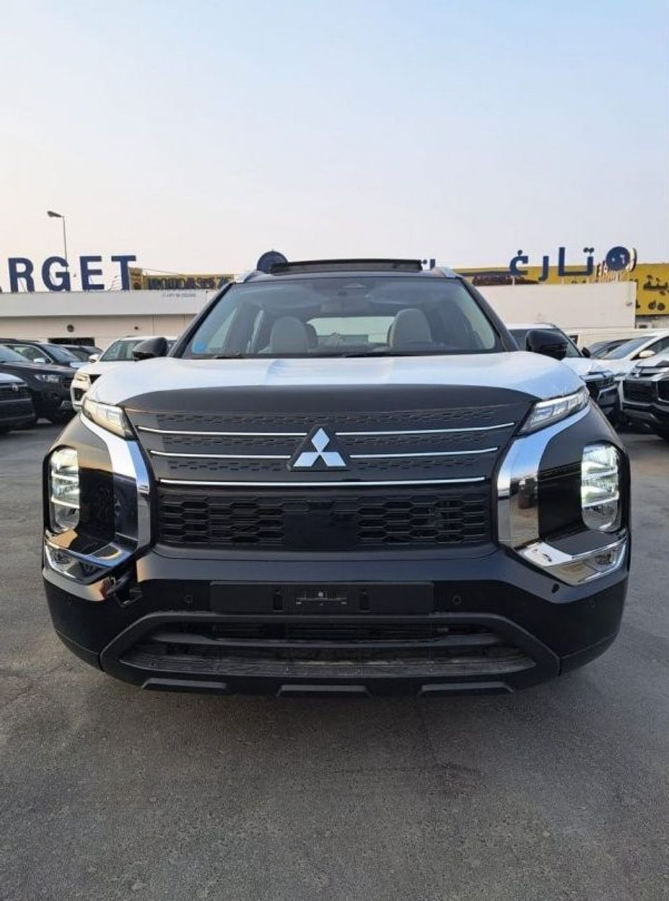 New Mitsubishi Outlander OUTLANDER 2.5L 2023 for sale in Dubai 671333