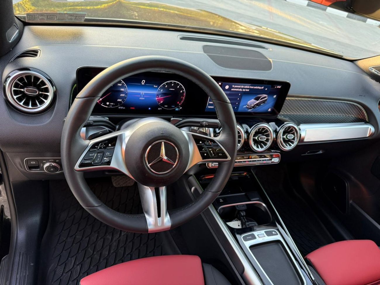 مرسيدس بنز GLB 250 Std 2.0L