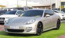 Porsche Panamera 4